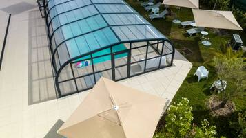 Piscine extérieure (ouverte en saison)