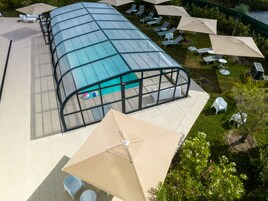 Piscina externa sazonal