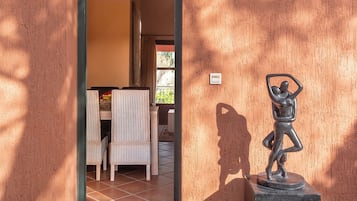 Two Bedroom Residence (Split Level) | 80mÂČ