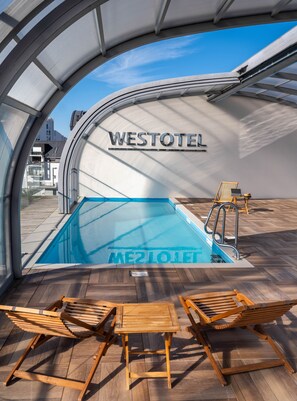Indoor pool, seasonal outdoor pool, sun loungers