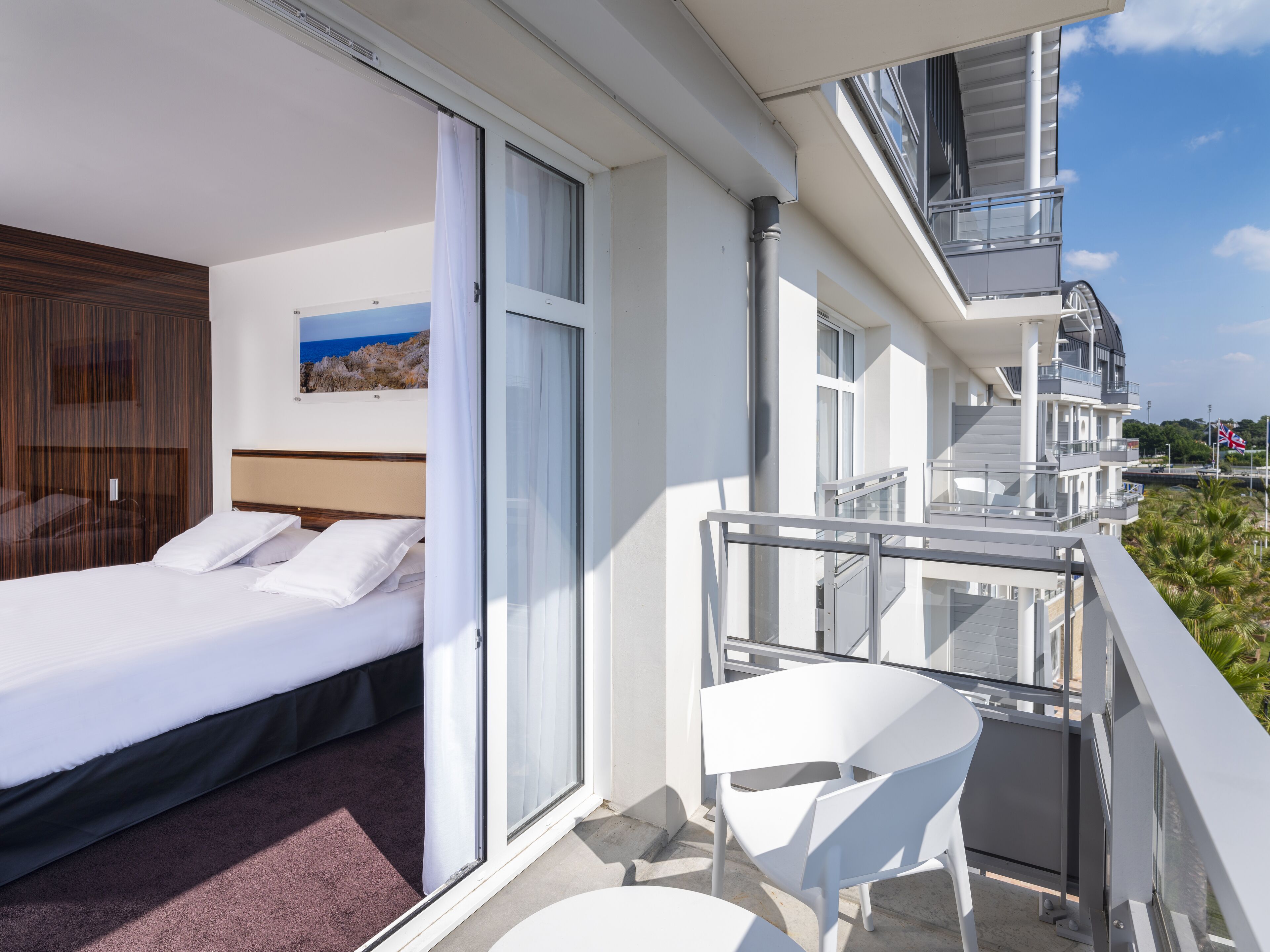 family suite privilege | 1 bedroom, minibar, in-room safe, desk