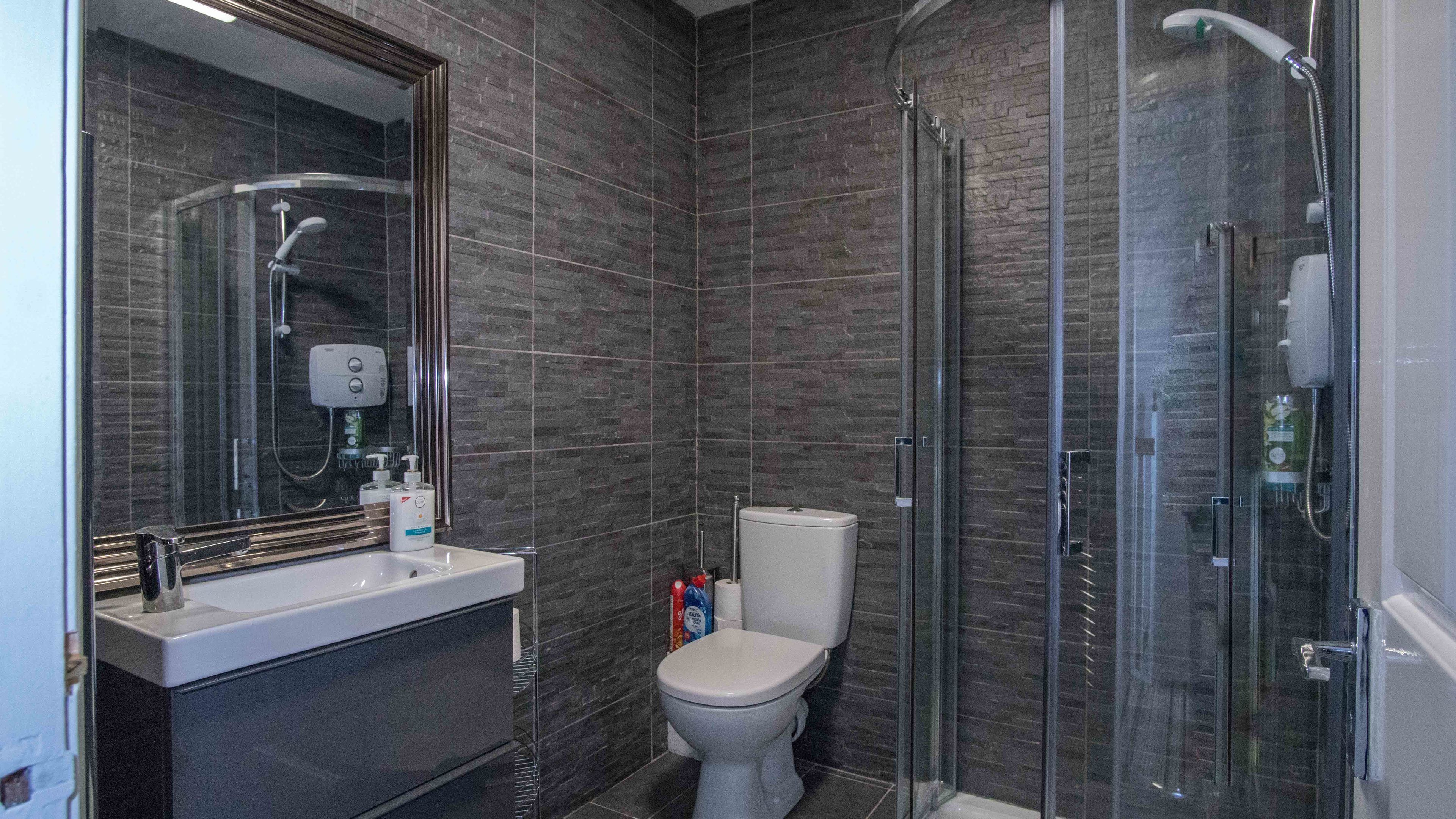 Shower, free toiletries, hair dryer, towels