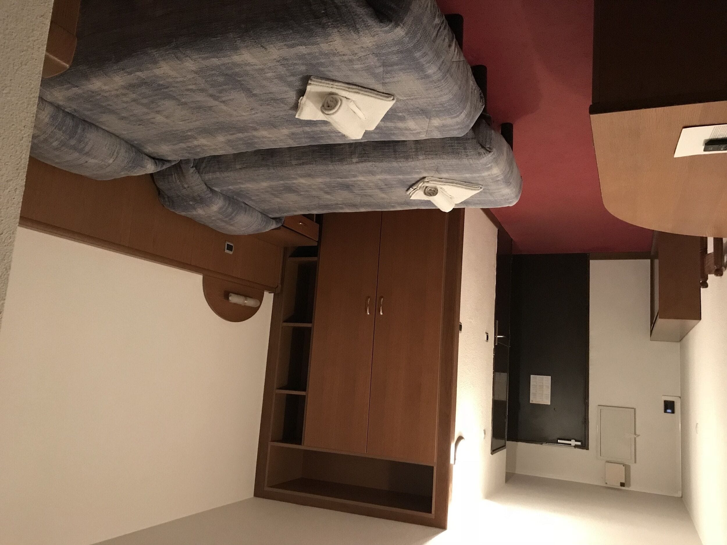double room | iron/ironing board, free cots/infant beds, free wifi, bed sheets