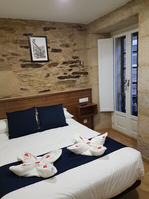 Desk, blackout curtains, free WiFi, bed sheets - Oxford Santiago de Compostela (Santiago de Compostela)
