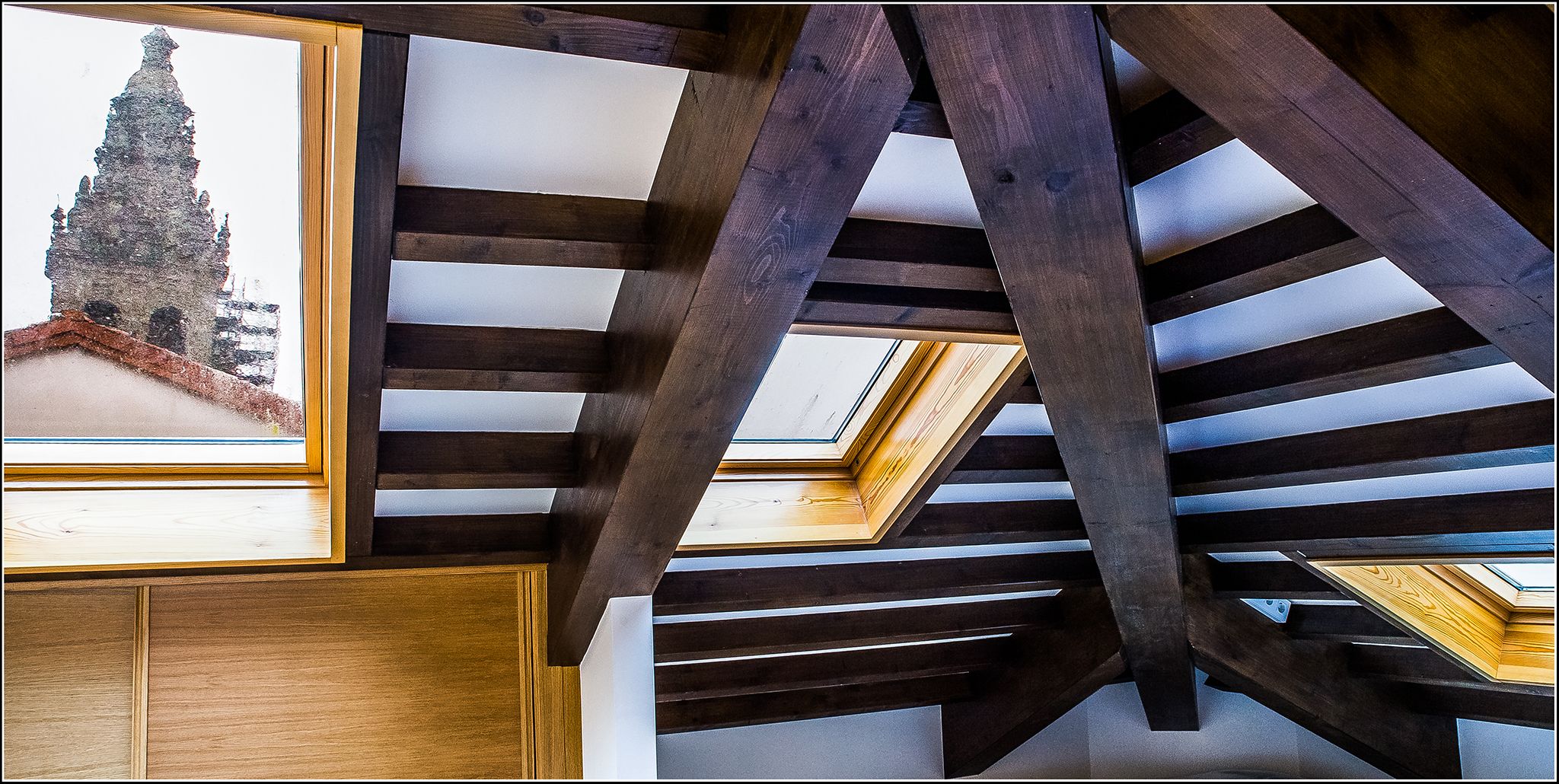 quadruple room | desk, blackout curtains, free wifi, bed sheets