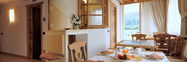 Petit déjeuner buffet compris tous les jours