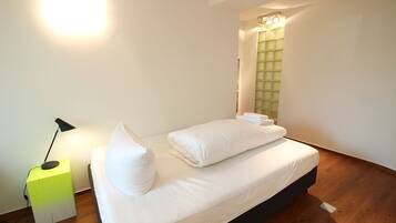 Apartment, 3 Bedrooms | 2 bedrooms, premium bedding, down duvets, memory-foam beds