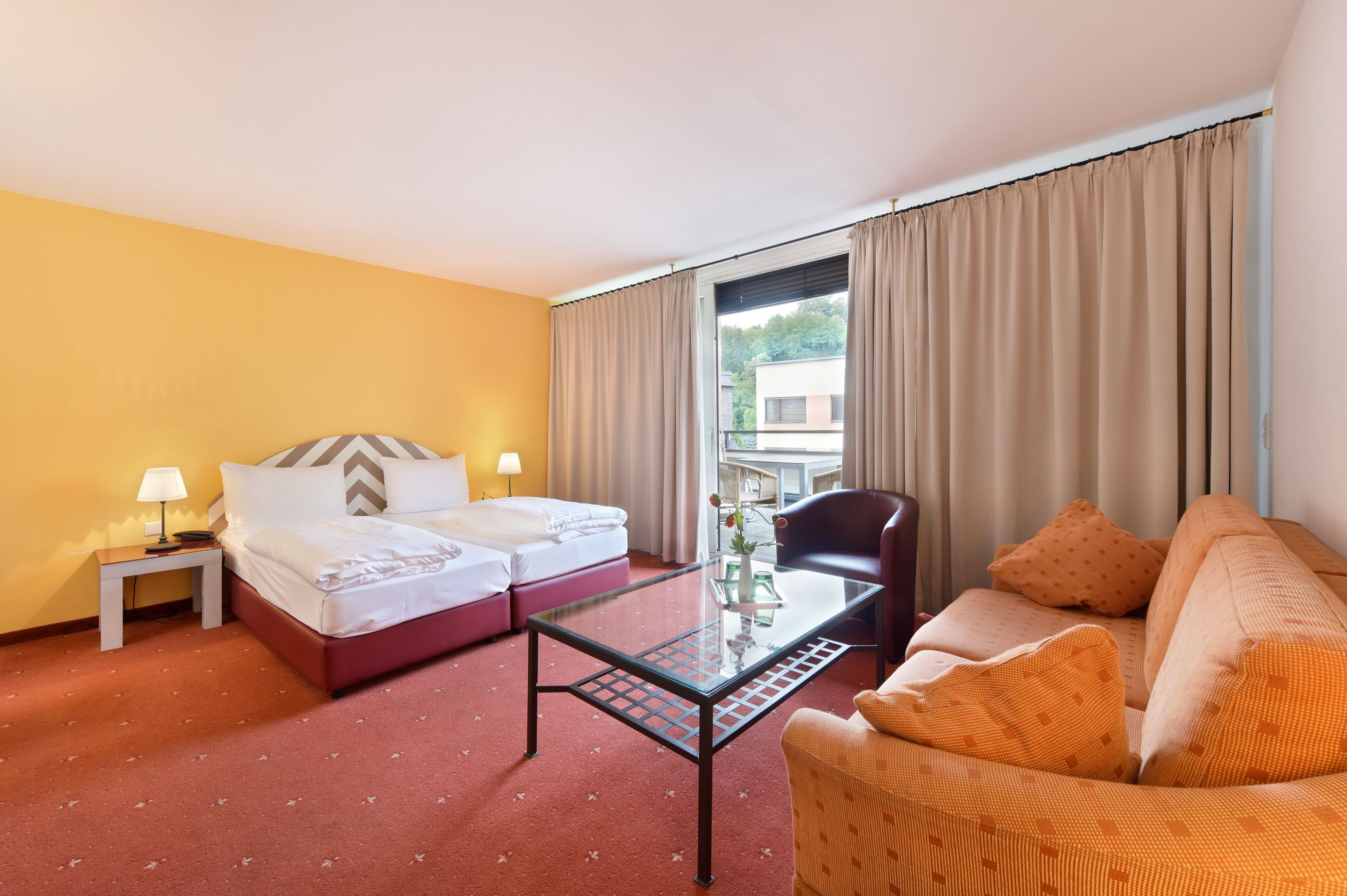 junior suite, balcony | in-room safe, desk, free wifi, bed sheets
