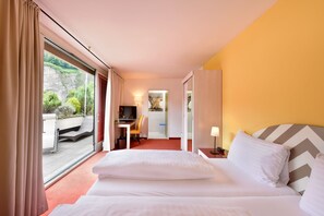 In-room safe, desk, free WiFi, bed sheets - Hotel Neutor Express (Salzburg)