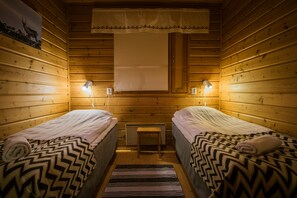 小屋, 2 間臥室, 桑拿, 海濱 | 1 間睡房、防敏寢具、書桌、手提電腦工作空間