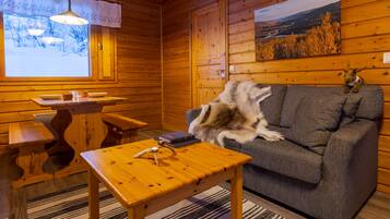 Cabane, 2 chambres, sauna, en front de plage | 1 chambre, literie hypoallergénique, bureau