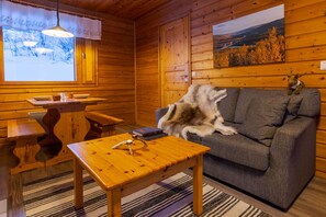 Kabin, 2 kamar tidur, sauna, menghadap pantai | 1 kamar tidur, seprai antialergi, dan meja kerja