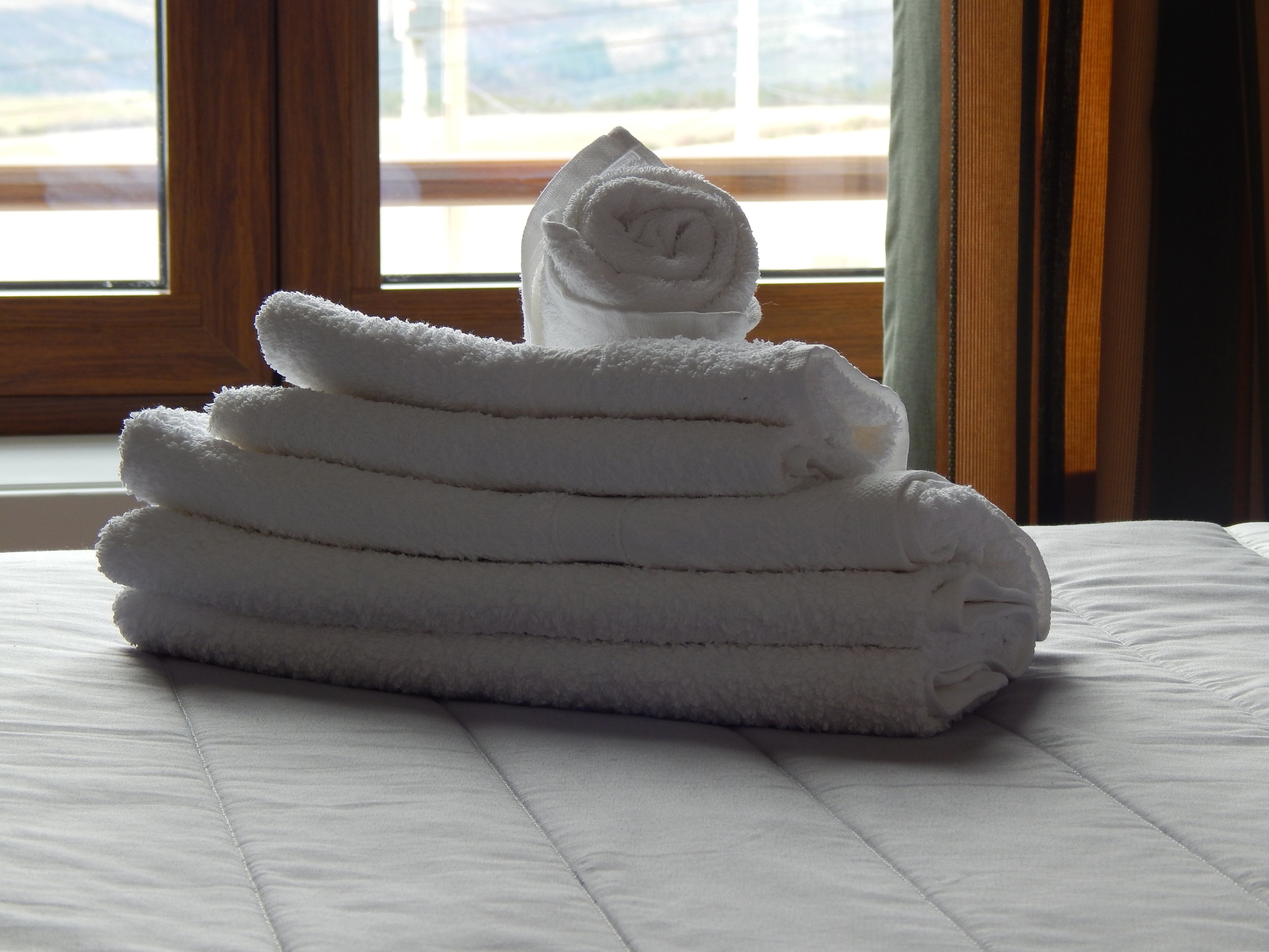 basic double room | minibar, in-room safe, desk, soundproofing