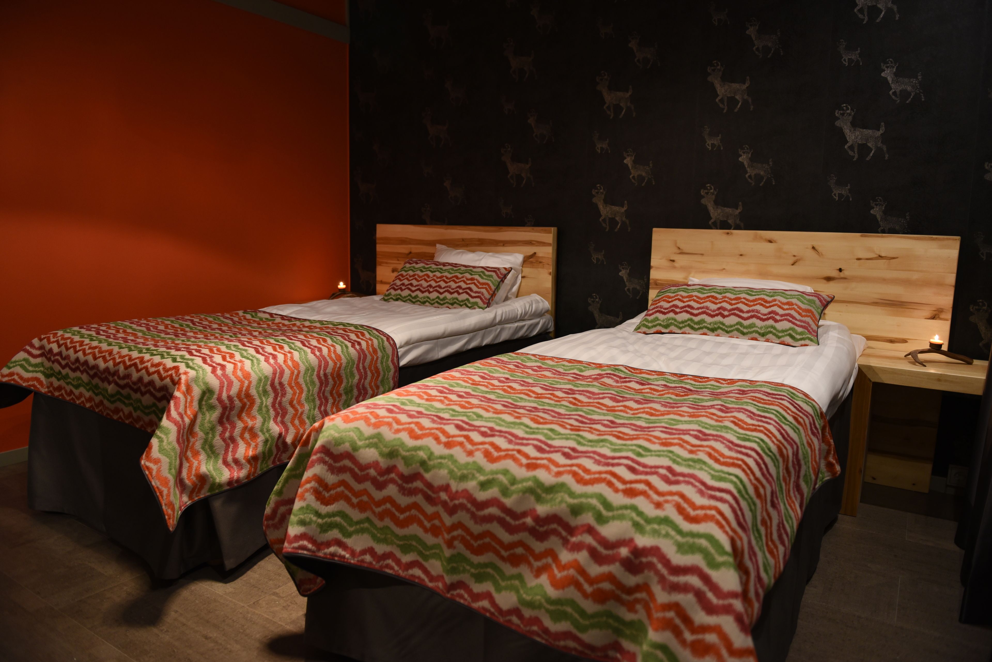 double room | desk, free wired internet, bed sheets