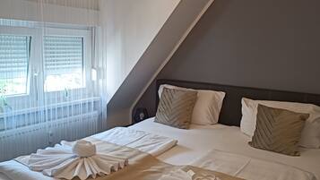 公寓, 1 張標準雙人床及 1 張梳化床, 露台 | 1 間睡房、免費 Wi-Fi、床單