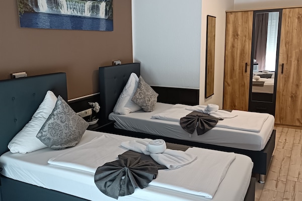 Standard Double Room, 2 Twin Beds | 1 bedroom, free WiFi, bed sheets