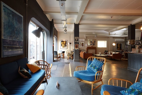 Green Rooms - Hostel