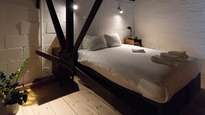 Iron/ironing board (on request), free WiFi, bed sheets - Green Rooms - Hostel (London)