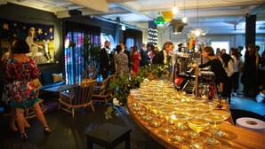 Bar (on property) - Green Rooms - Hostel (London)