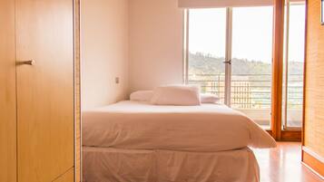 Rollaway beds, free WiFi