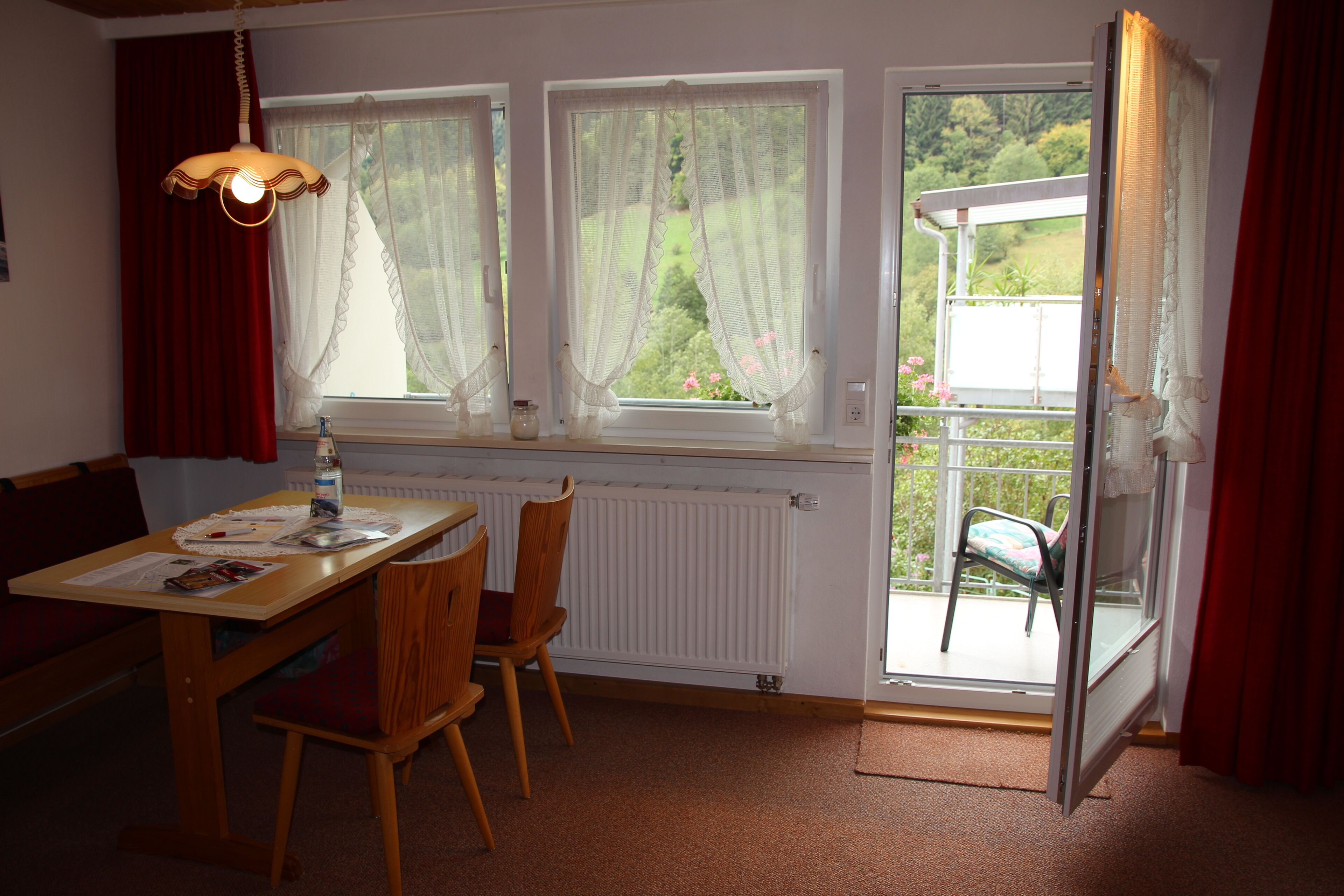 Apartment, Balcony (4) | In-room dining