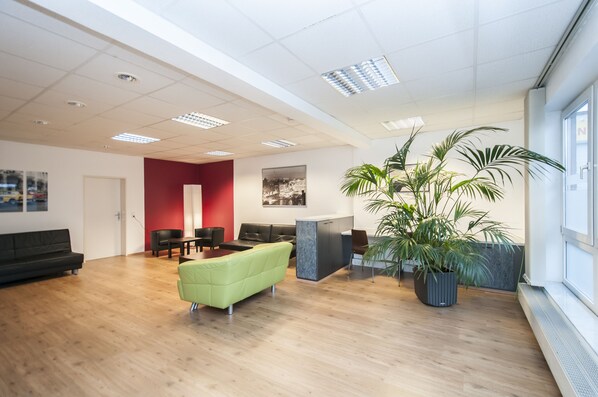 Apartemen (Ferienhaus 10friends) | Area keluarga | Televisi layar datar 40-inci dengan saluran TV satelit dan TV