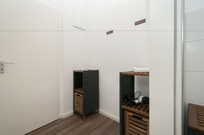 Double Room (Fleetblick) | Bathroom