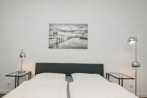 Double Room (Fleetblick) | Desk, free WiFi, bed sheets