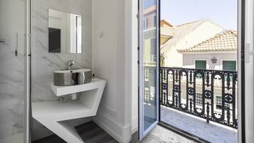 Premium Room Street Balcony | Balcony