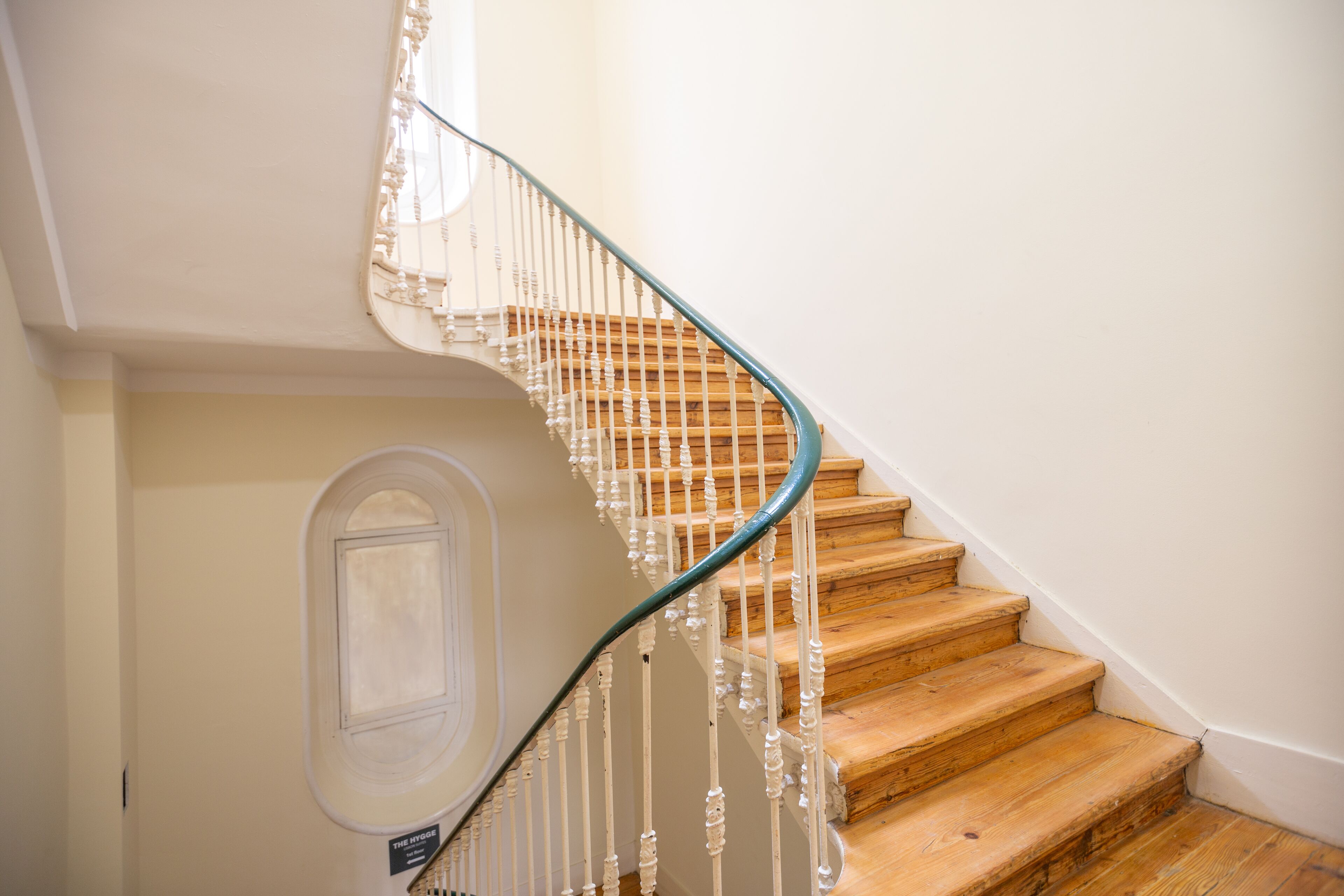 Handrails in hallways