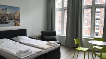 4 bedrooms, free cots/infant beds, free WiFi, bed sheets