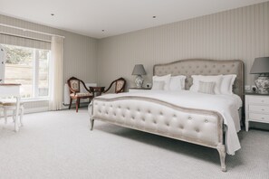 Décoration personnalisée, ameublement personnalisé, bureau