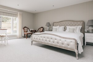 Deluxe Garden Superking | Individually decorated, individually furnished, desk, blackout drapes