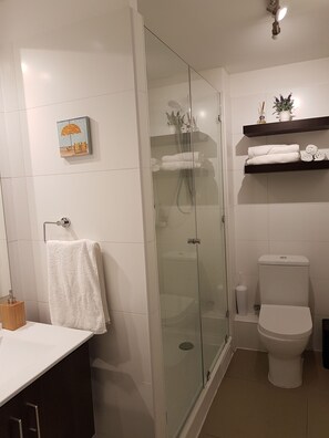 Standard-Apartment, 1 Doppelbett | Badezimmer