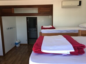 Dortoir Partagé Standard, femmes uniquement | Minibar, Wi-Fi gratuit, draps fournis