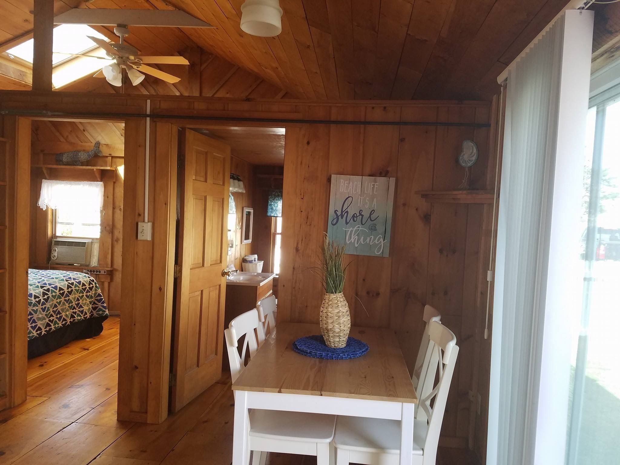 Cottage, 2 phòng ngủ | Truy cập Internet không dây miễn phí, bộ trải giường 