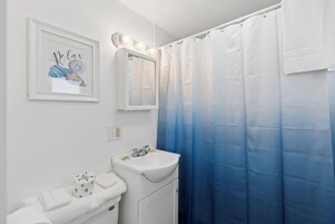 Double Room, Kitchenette, Ocean View | Free WiFi, bed sheets