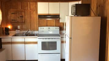 Cottage, 2 Bedrooms | 1 bedroom, free WiFi, bed sheets