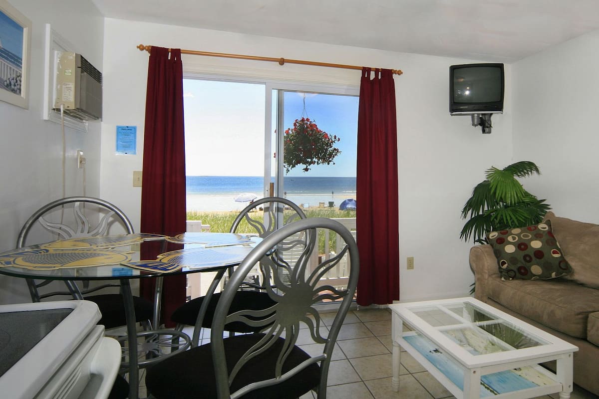 Deluxe Room, Kitchenette, Beachfront