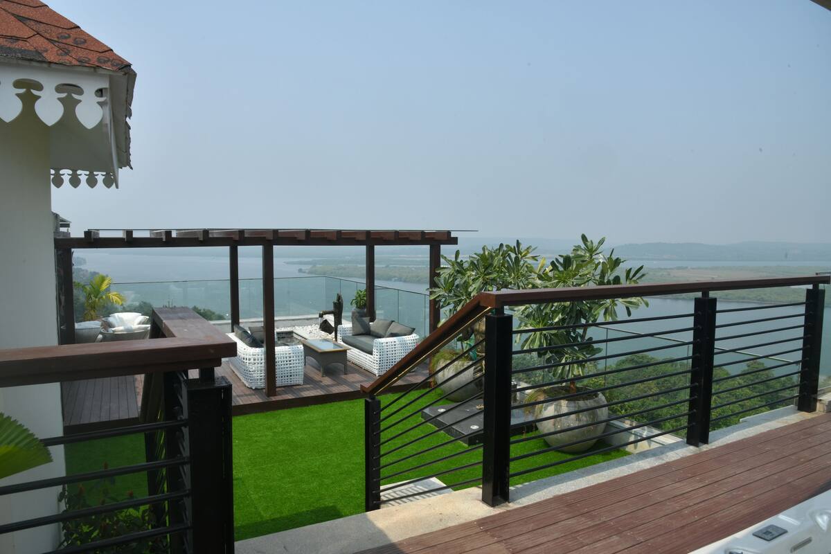 presidential suite, river view | terrace/patio