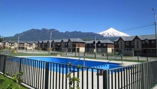 Seasonal outdoor pool - Casa Pucon Condominio Peumayen 2 (Pucón)