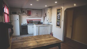Breakfast area - Puma House - Hostel (Natales)