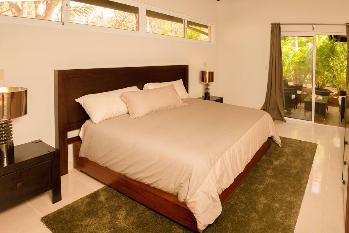Apartamento, 3 habitaciones, piscina privada, en la zona del jardín | Escritorio, tabla de planchar con plancha, wifi gratis