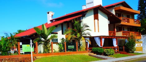 Façade de lâhĂ©bergement