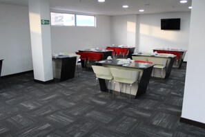 包含每日全套早餐