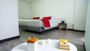 Minibar, in-room safe, blackout curtains, iron/ironing board - White Lighthouse Hotel (Bogota)