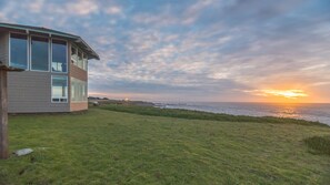 Exterior - Cliff House at Otter Point (Mendocino)