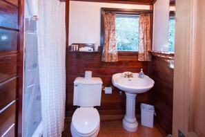 Separate bathtub and shower, jetted bath, hair dryer, bathrobes - Redwood Cottage-Pet Friendly (Mendocino)
