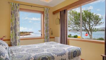 Habitación doble estándar, vista al mar | Insonorización, wifi gratis y ropa de cama