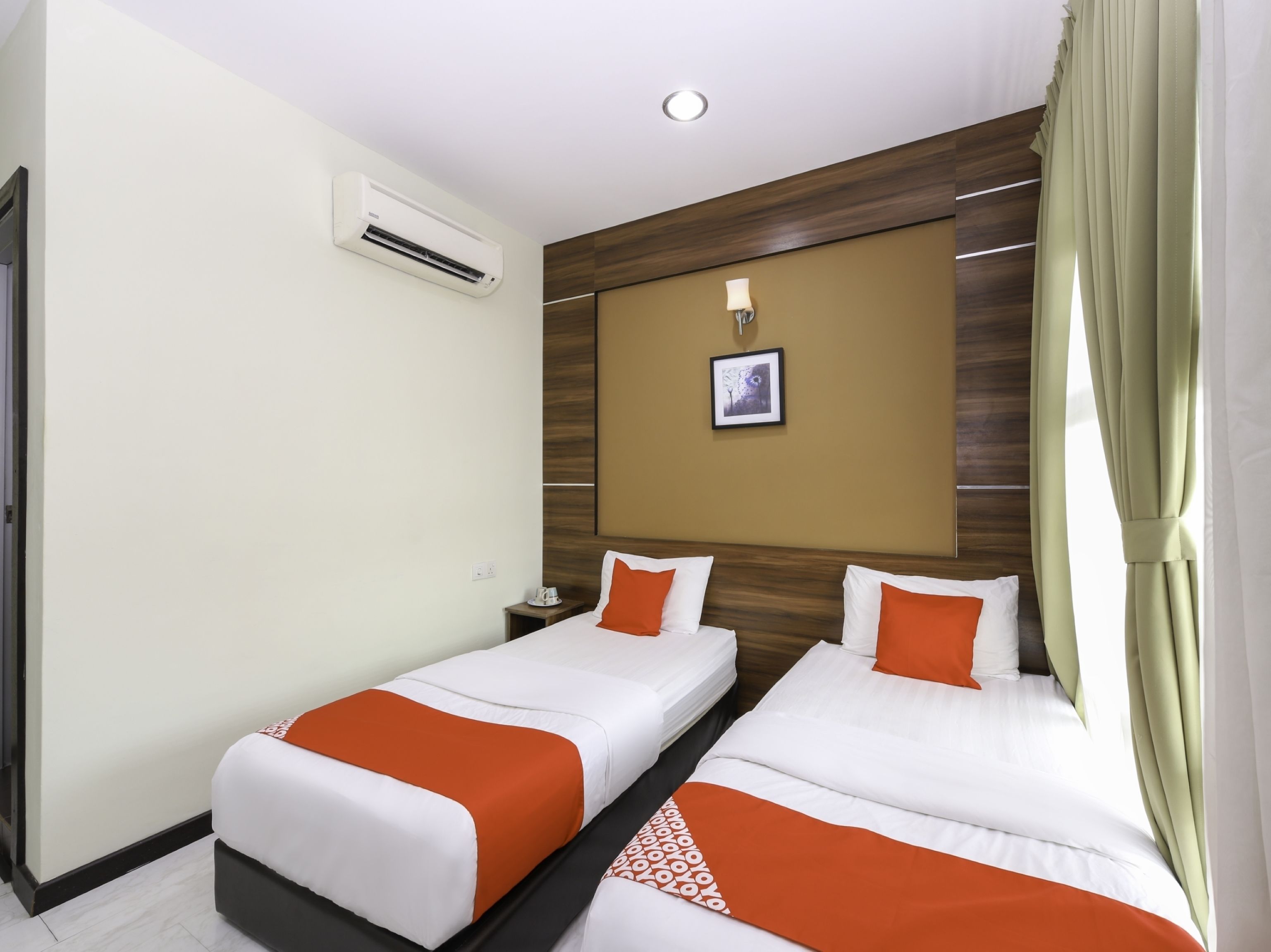 standard twin room | free wifi, bed sheets